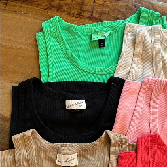 **Bundle**Universal Thread Tank Tops - Picture 5 of 13